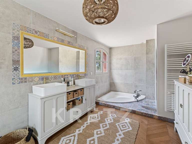 House Calvisson - 5 bedrooms - 350m²