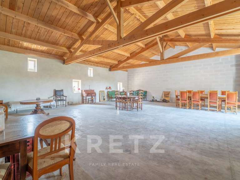 Propriété Calvisson - 10 chambres - 900m²