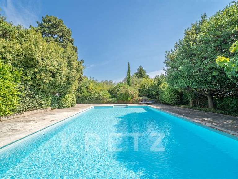 Propriété Calvisson - 10 chambres - 900m²