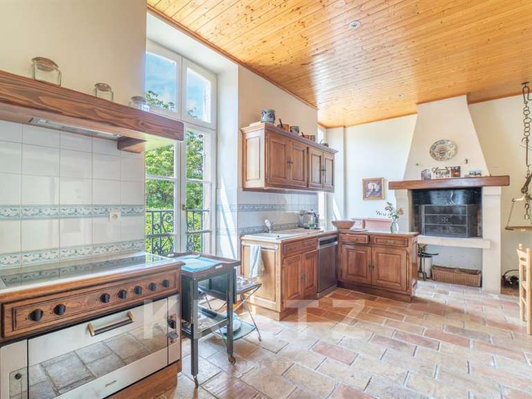 Propriété Calvisson - 10 chambres - 900m²