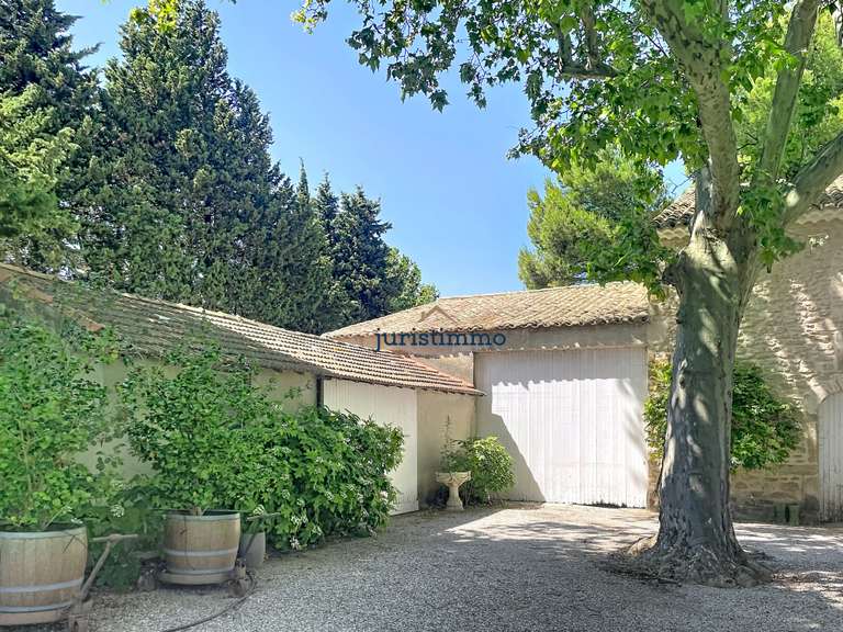 Maison Camaret-sur-Aigues - 5 chambres - 236m²