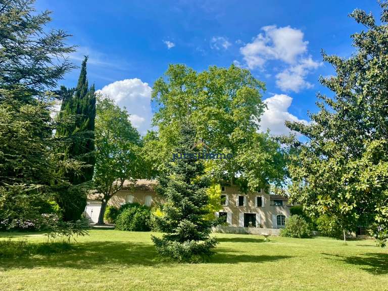 Maison Camaret-sur-Aigues - 5 chambres - 236m²