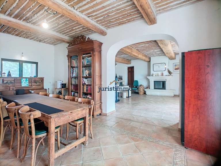 Maison Camaret-sur-Aigues - 5 chambres - 236m²
