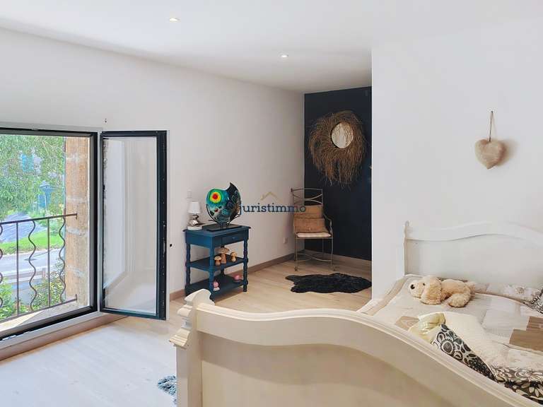 Maison Camaret-sur-Aigues - 5 chambres - 210m²