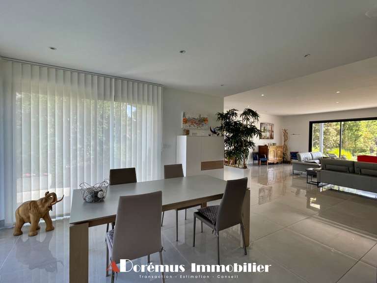 Maison Camblanes-et-Meynac - 3 chambres - 162m²