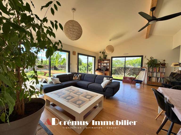 Maison Camblanes-et-Meynac - 4 chambres - 141m²