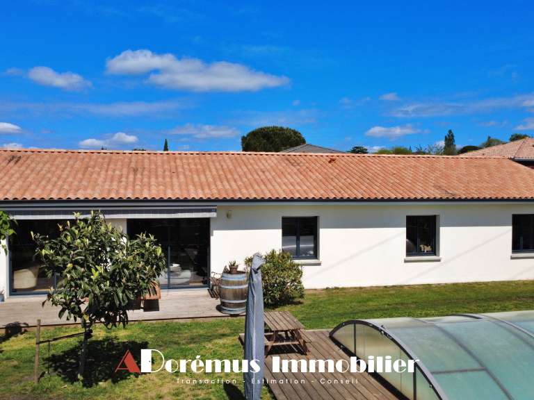 Maison Camblanes-et-Meynac - 4 chambres - 141m²
