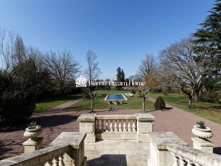 Maison Camblanes-et-Meynac - 5 chambres - 435m²
