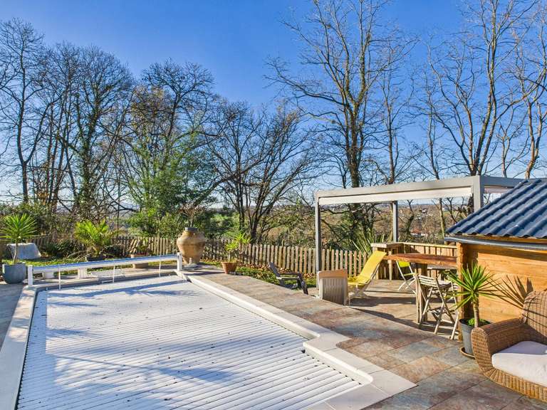 Maison Cambo-les-Bains - 5 chambres - 260m²