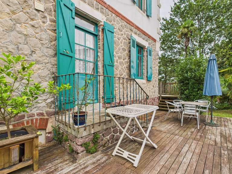 Maison Cambo-les-Bains - 5 chambres - 160m²