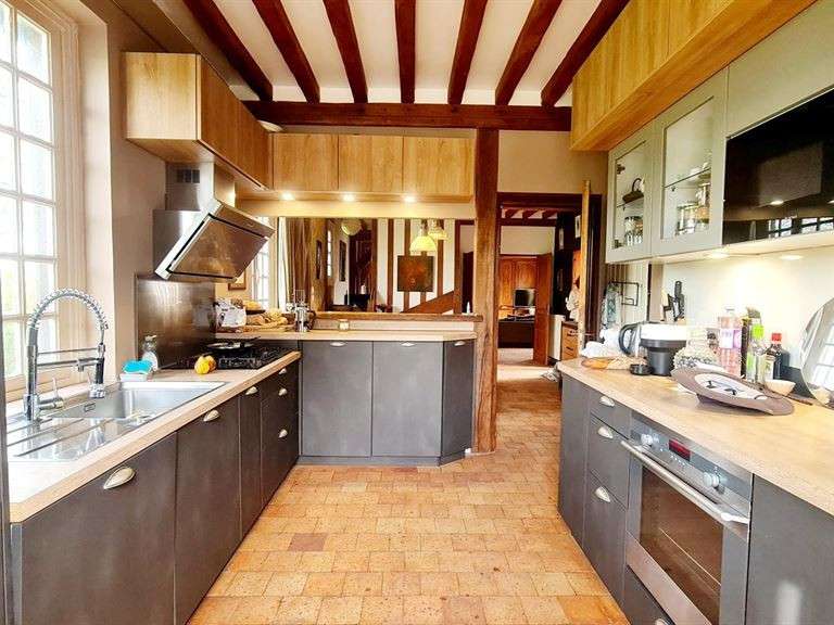 Maison Cambremer - 6 chambres - 250m²
