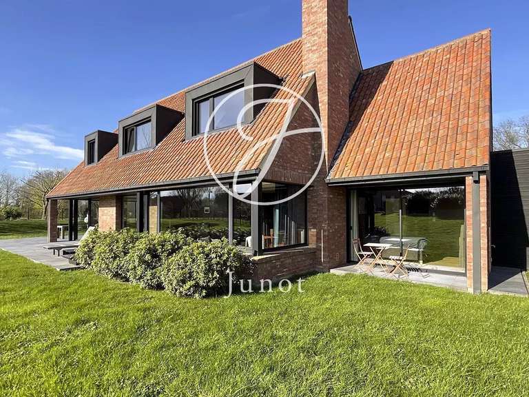 Maison Camphin-en-Pévèle - 4 chambres - 350m²