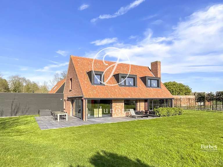 Maison Camphin-en-Pévèle - 4 chambres - 350m²