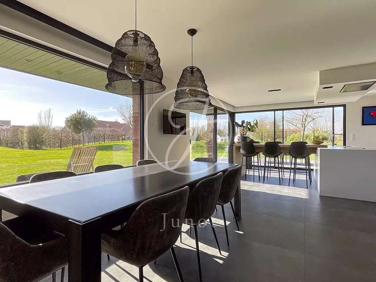 Maison Camphin-en-Pévèle - 4 chambres - 350m²