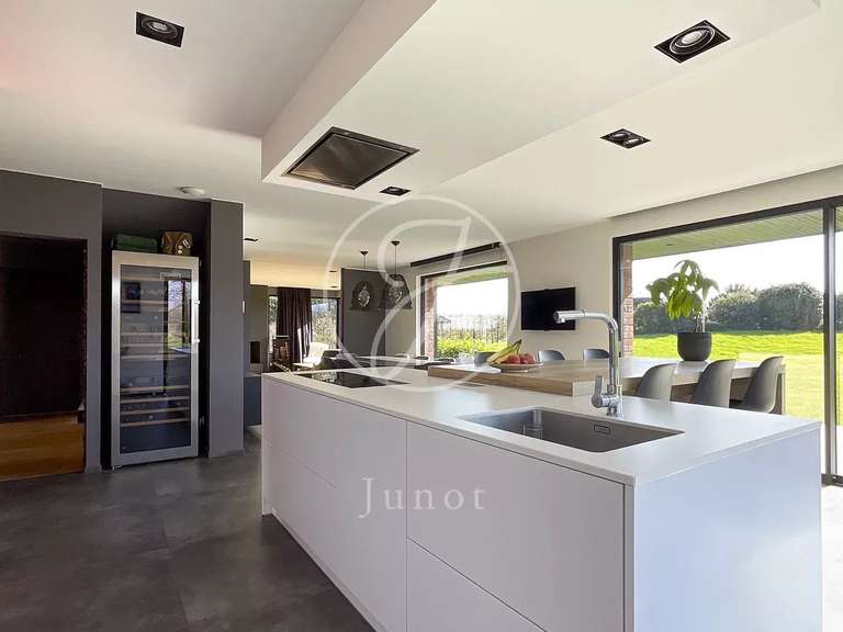 Maison Camphin-en-Pévèle - 4 chambres - 350m²