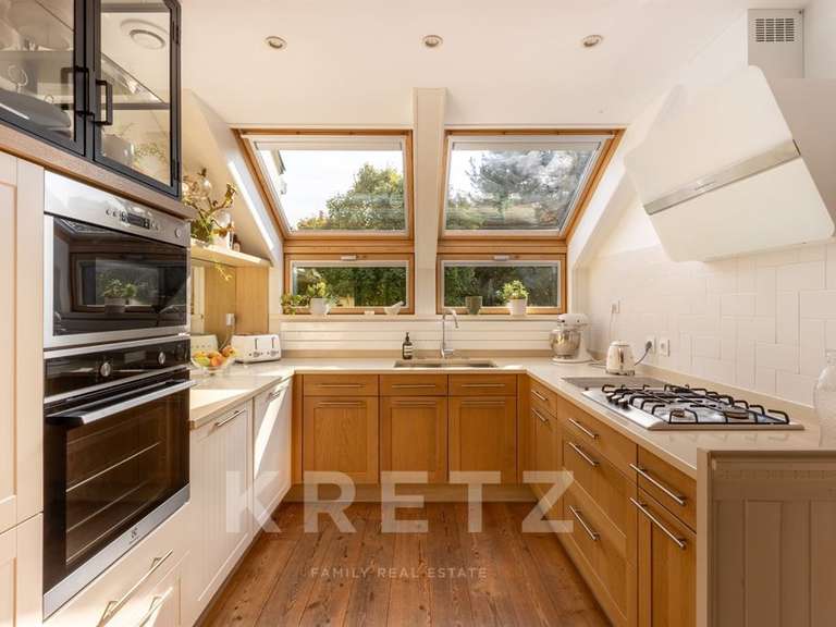 Maison Camphin-en-Pévèle - 5 chambres - 215m²