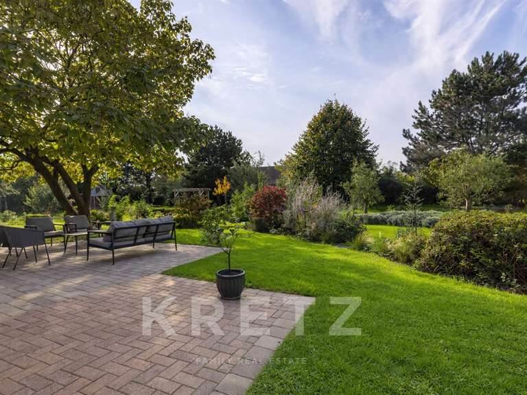 Maison Camphin-en-Pévèle - 5 chambres - 215m²