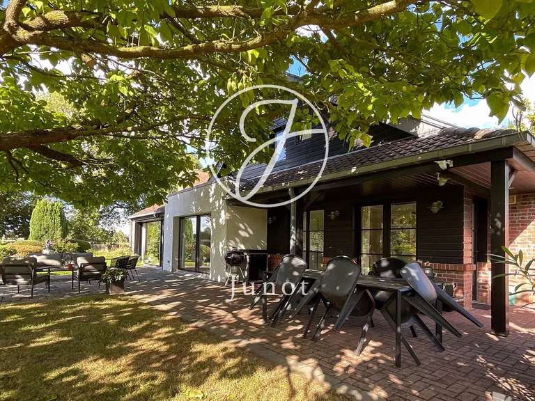 Maison Camphin-en-Pévèle - 5 chambres - 228m²