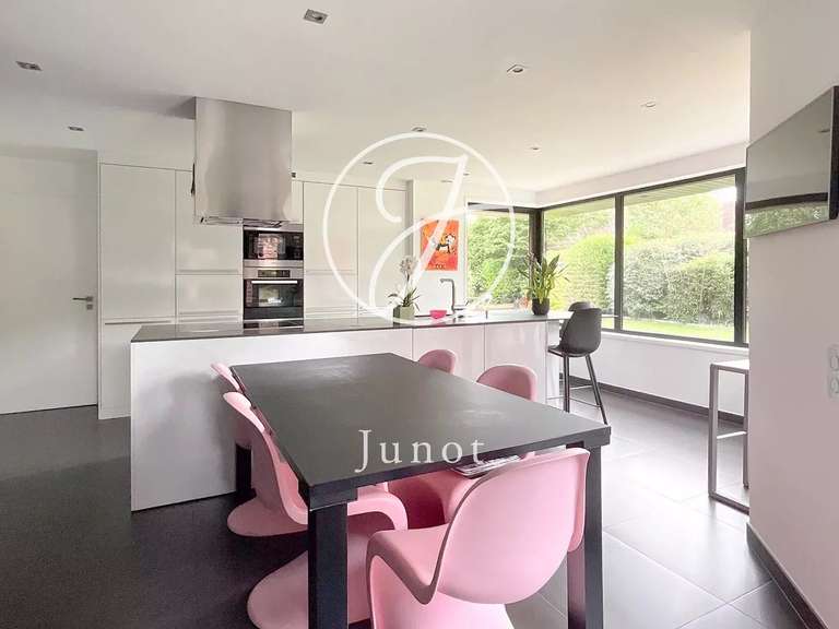 Maison Camphin-en-Pévèle - 4 chambres - 300m²