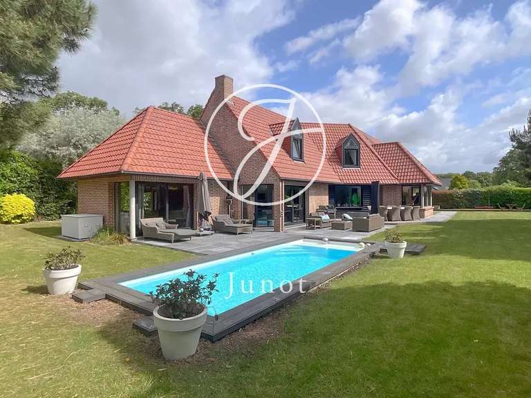 Maison Camphin-en-Pévèle - 4 chambres - 300m²