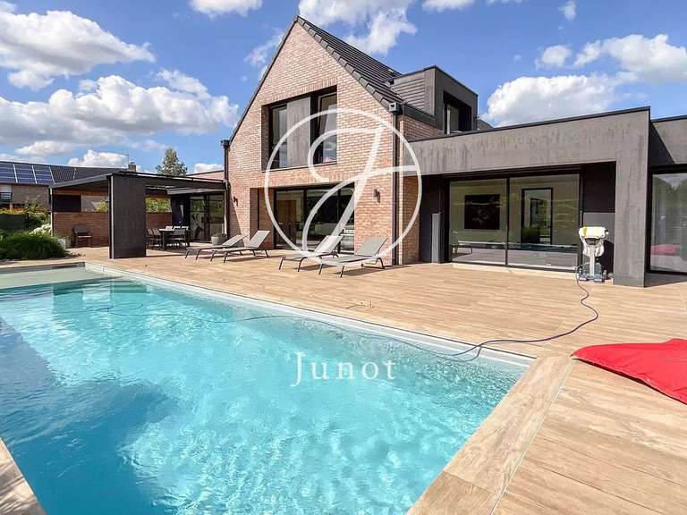 Maison Camphin-en-Pévèle - 4 chambres - 260m²