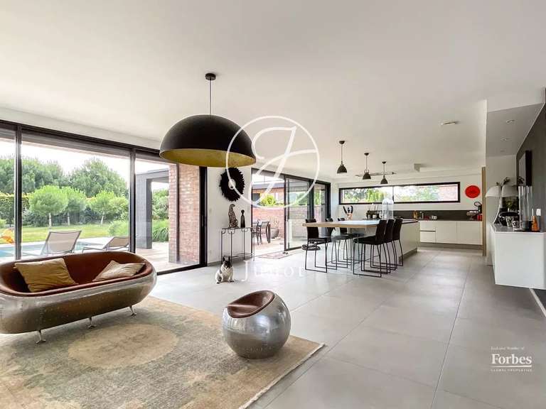 Maison Camphin-en-Pévèle - 4 chambres - 260m²