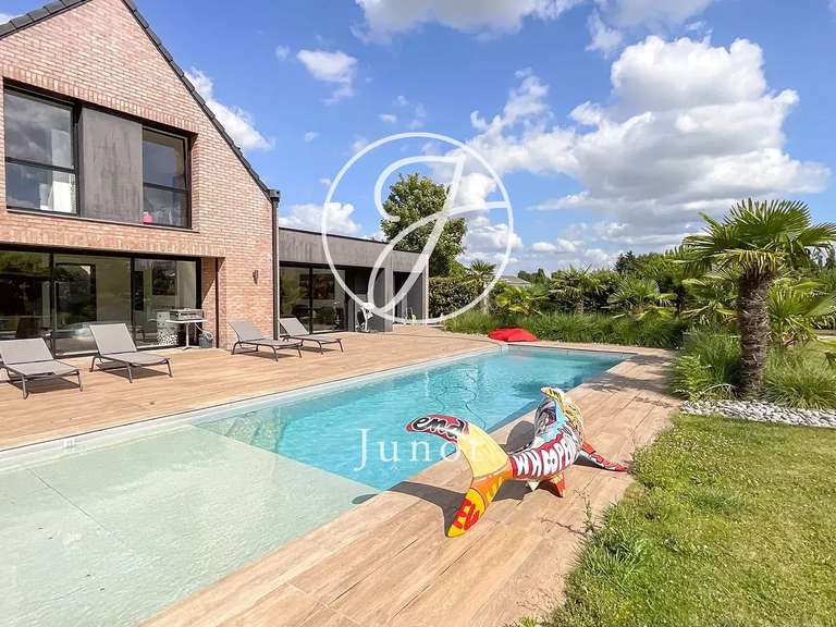 Maison Camphin-en-Pévèle - 4 chambres - 260m²
