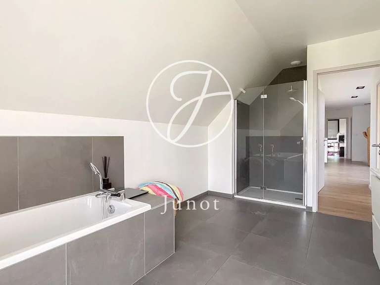 Maison Camphin-en-Pévèle - 4 chambres - 260m²