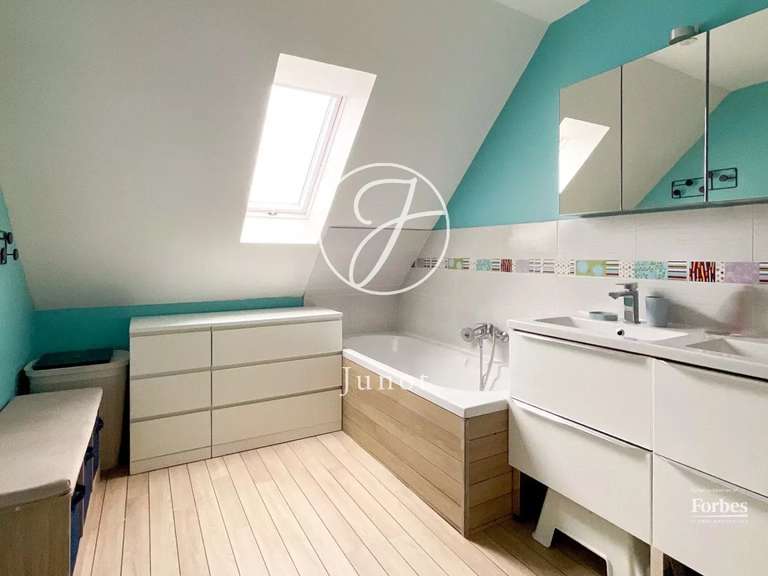 Maison Camphin-en-Pévèle - 4 chambres - 165m²