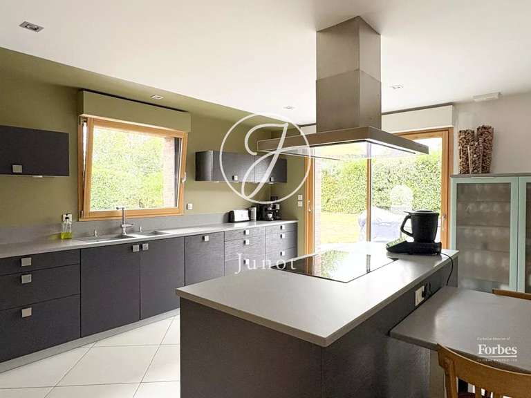 Maison Camphin-en-Pévèle - 6 chambres - 203m²