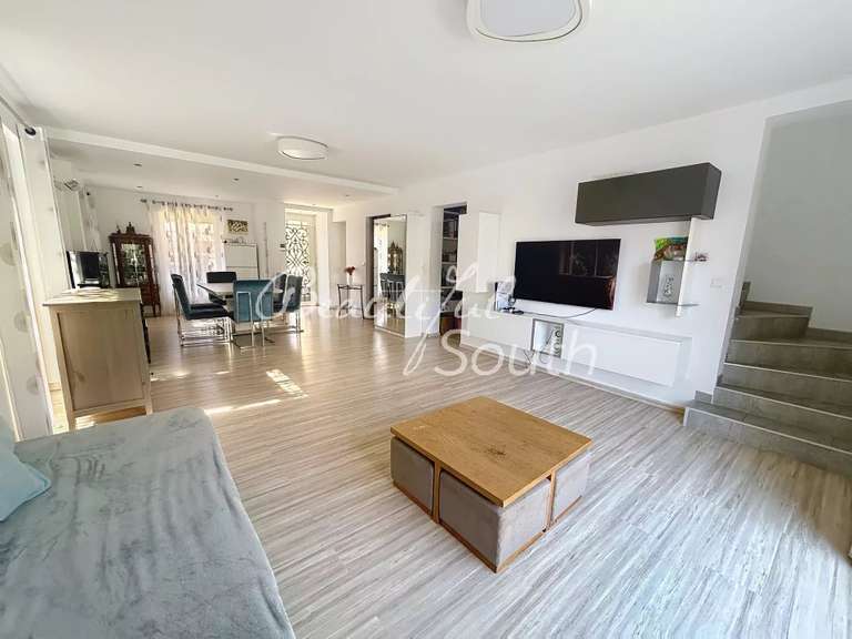 Maison Canet-en-Roussillon - 5 chambres - 203m²