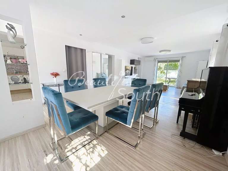 Maison Canet-en-Roussillon - 5 chambres - 203m²