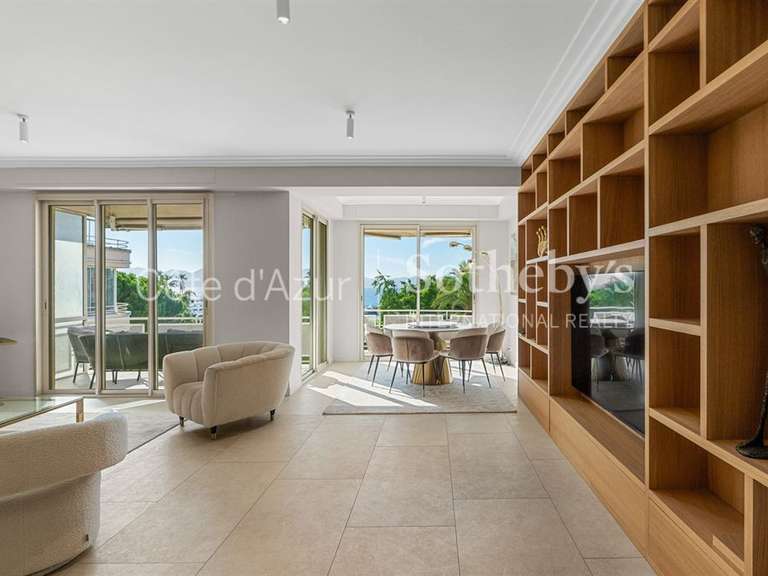 Apartment with Sea view Cannes - 2 bedrooms - 97m²