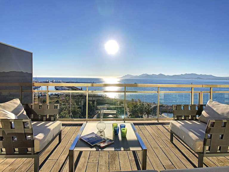 Apartment with Sea view Cannes - 2 bedrooms - 90m²