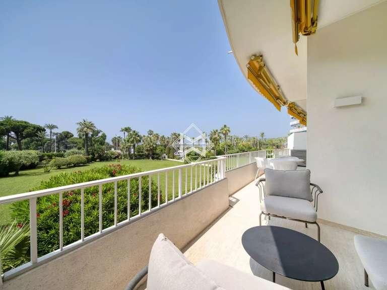 Apartment with Sea view Cannes - 3 bedrooms - 110m²