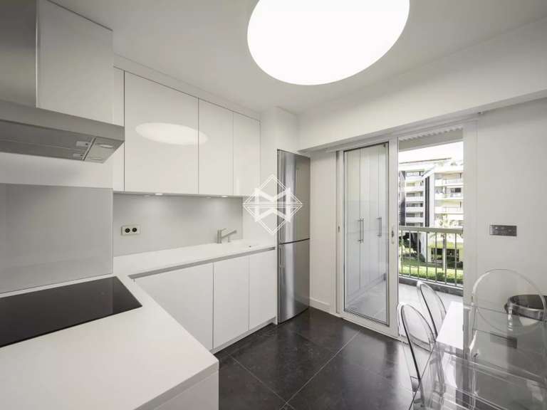 Apartment with Sea view Cannes - 2 bedrooms - 85m²