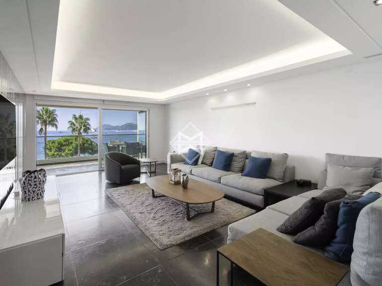 Apartment with Sea view Cannes - 2 bedrooms - 85m²
