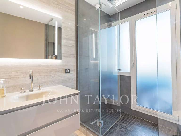 Apartment with Sea view Cannes - 4 bedrooms - 212m²