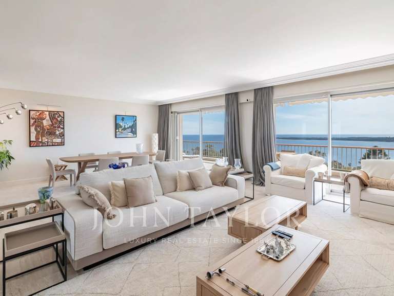 Apartment with Sea view Cannes - 4 bedrooms - 212m²