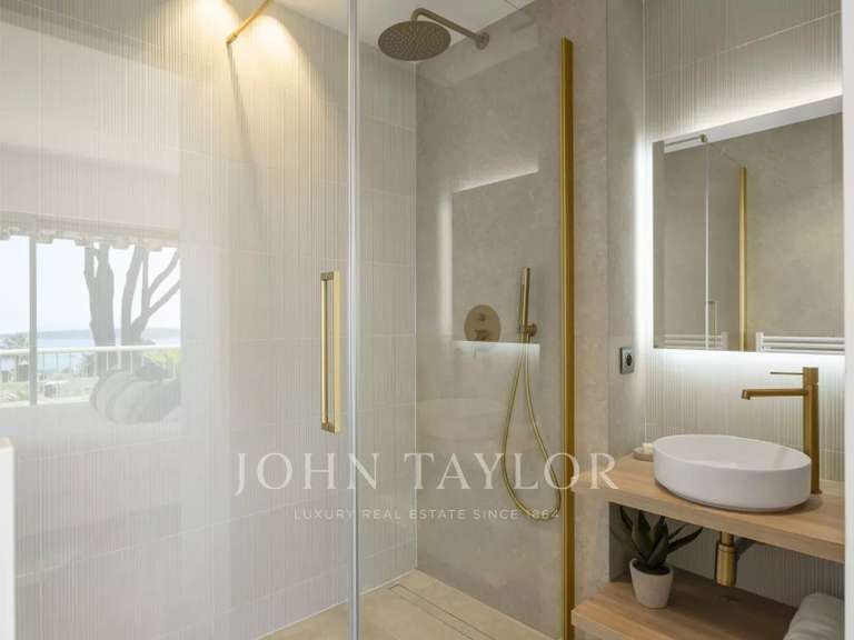 Apartment with Sea view Cannes - 4 bedrooms - 120m²