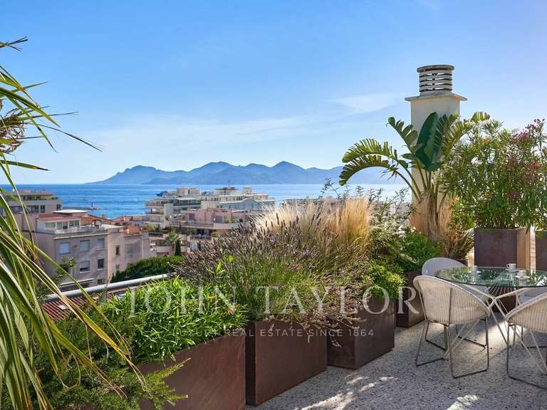 Apartment with Sea view Cannes - 3 bedrooms - 150m²