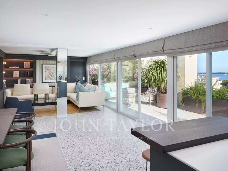 Apartment with Sea view Cannes - 3 bedrooms - 150m²