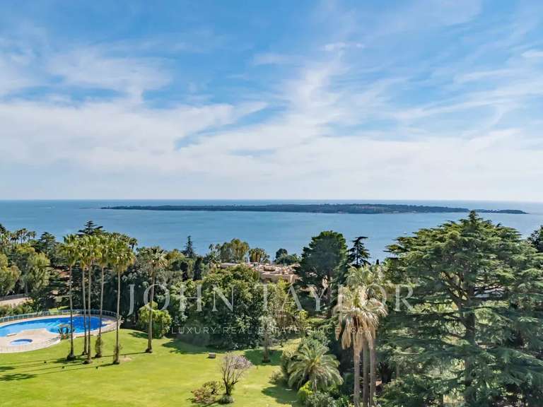 Apartment with Sea view Cannes - 2 bedrooms - 114m²