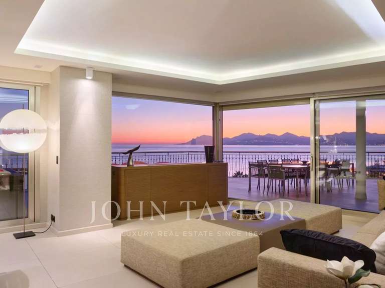 Apartment with Sea view Cannes - 5 bedrooms - 208m²