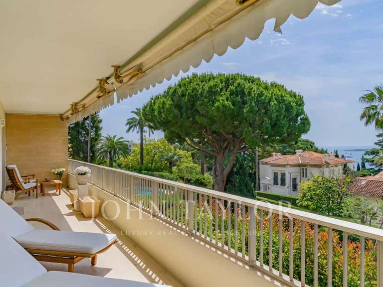 Apartment with Sea view Cannes - 3 bedrooms - 120m²