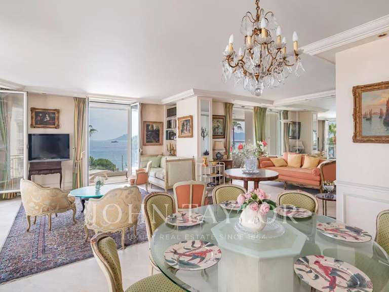 Apartment with Sea view Cannes - 3 bedrooms - 150m²
