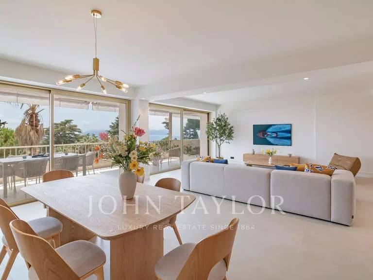 Apartment with Sea view Cannes - 2 bedrooms - 122m²