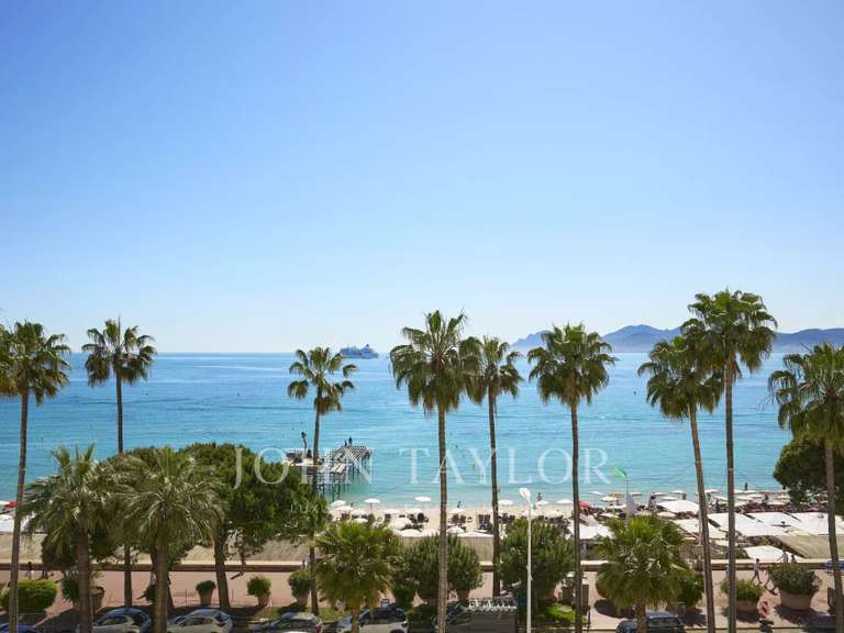 Apartment with Sea view Cannes - 3 bedrooms - 130m²