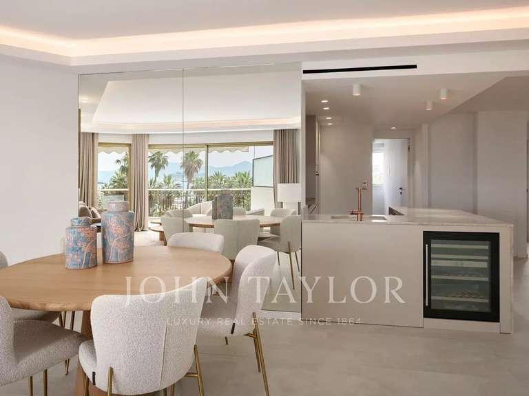 Apartment with Sea view Cannes - 3 bedrooms - 95m²