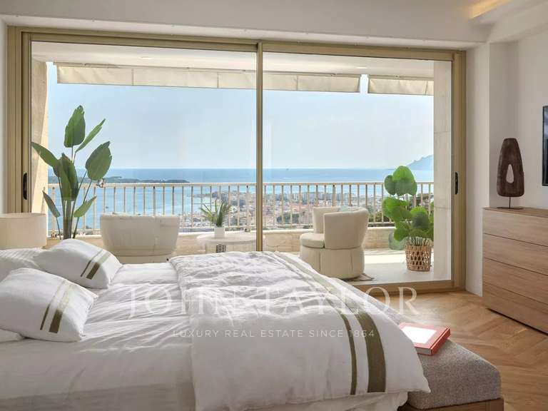 Apartment with Sea view Cannes - 3 bedrooms - 117m²